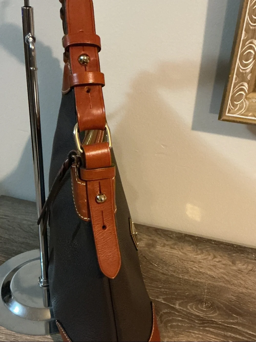 Dooney & Bourke Pebble Grain Leather Hobo Shoulder Bag Brown with Tan Trim EUC